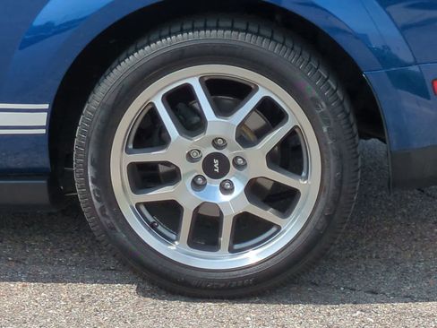 Used 2007 Ford Mustang Shelby GT500 RWD image 15