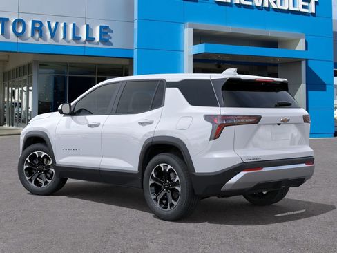 New 2026 Chevrolet Equinox LT image 3