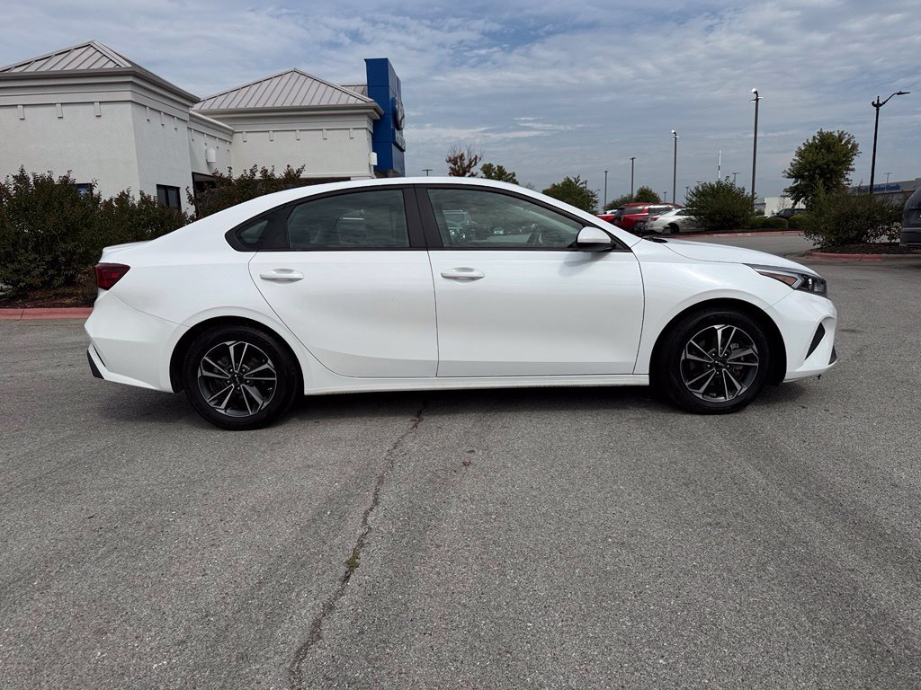 Used 2024 Kia Forte LXS FWD image 8