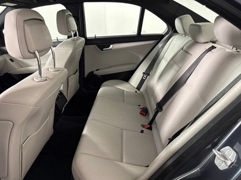 Used 2013 Mercedes-Benz C 300 4MATIC Sedan image 17