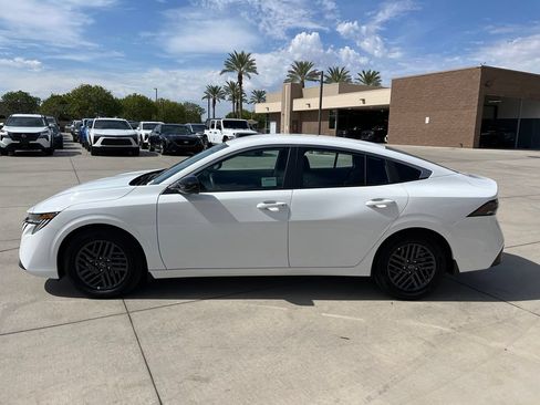 Used 2026 Nissan Sentra SV w/ Floor Mat Package FWD image 10