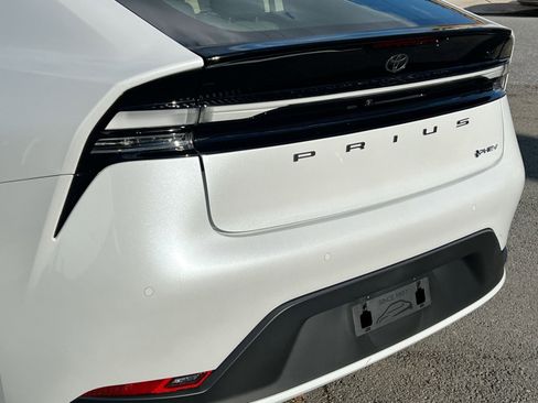 New 2026 Toyota Prius Plug-In Hybrid FWD image 26
