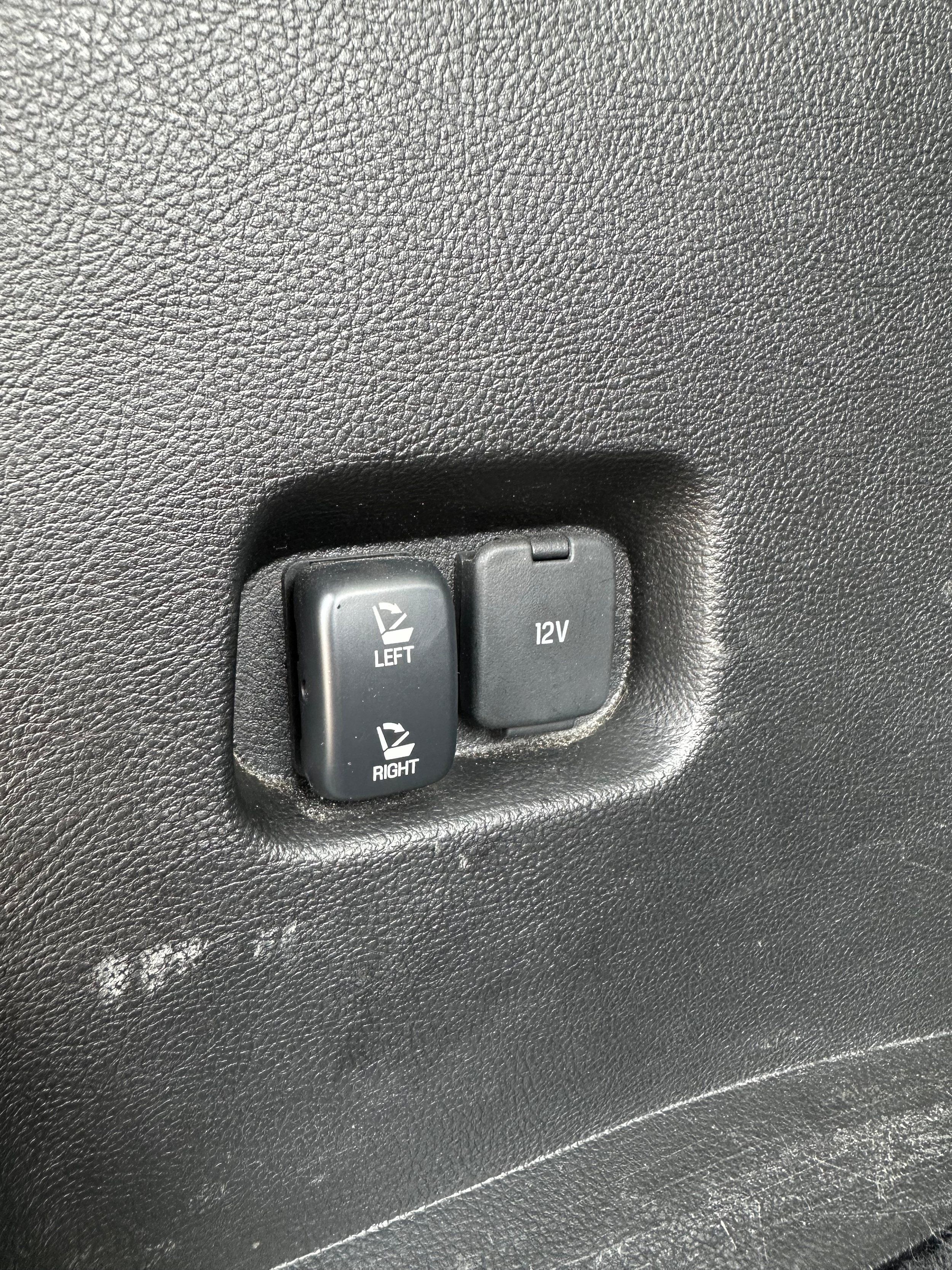 Used 2024 Ford Edge SEL AWD/4WD image 25