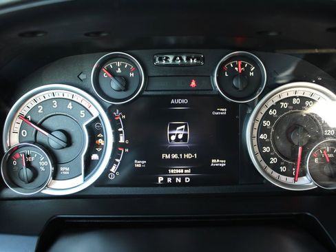 Used 2014 RAM 1500 Laramie w/ Convenience Group image 23