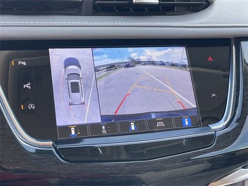 Used 2023 Cadillac XT6 Premium Luxury w/ Technology Package image 18