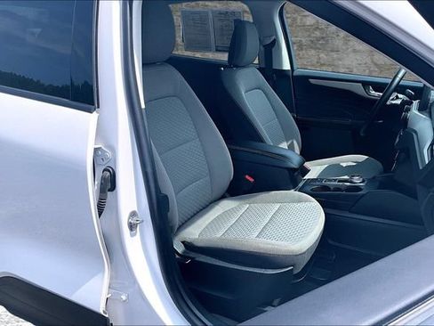 Used 2021 Ford Escape SE w/ Cold Weather Package AWD/4WD image 27