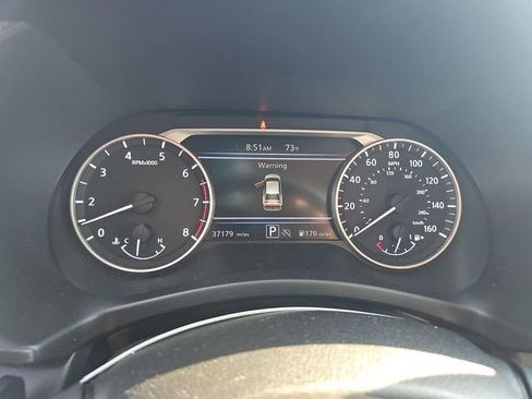 Used 2025 Nissan Sentra SV w/ SV Premium Package FWD image 4