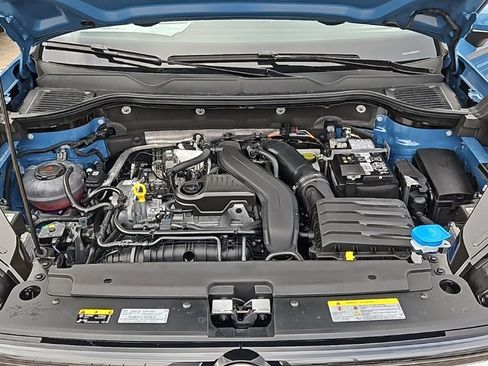 New 2026 Volkswagen Taos SEL image 10