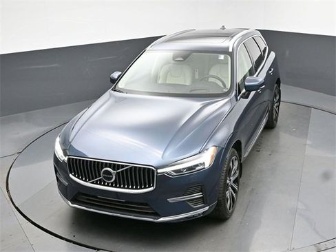 Used 2023 Volvo XC60 B5 Ultimate w/ Climate Package image 47