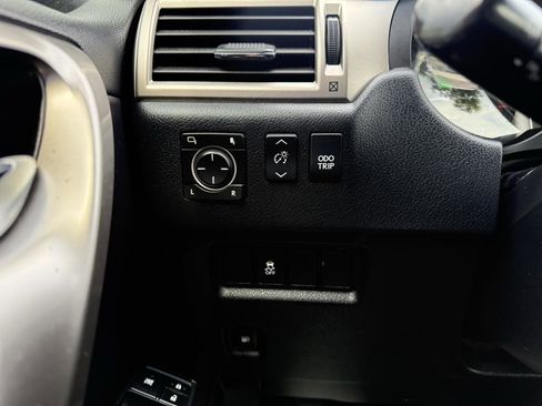 Used 2015 Lexus GX 460 image 26