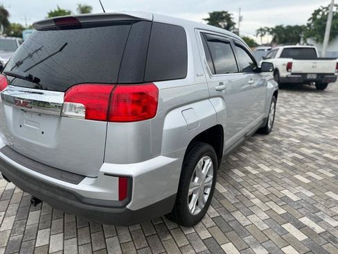 Used 2017 GMC Terrain SLE FWD image 8