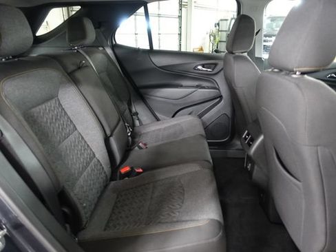Used 2022 Chevrolet Equinox LT FWD image 24