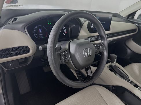 Certified 2026 Honda HR-V LX image 8