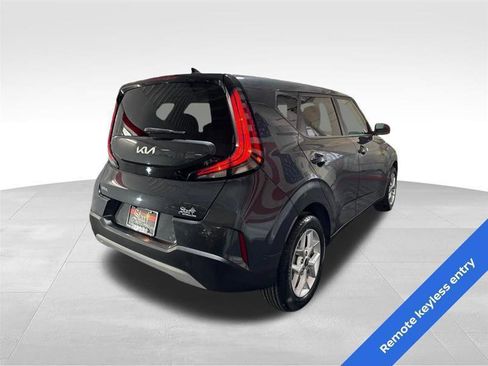 Used 2023 Kia Soul LX w/ Option Group 015 FWD image 5