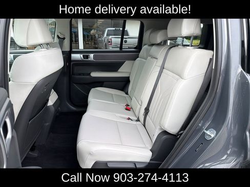 Used 2026 Hyundai Santa Fe SEL FWD image 9