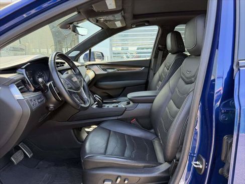 Used 2023 Cadillac XT5 Sportv w/ Platinum Package AWD/4WD image 20