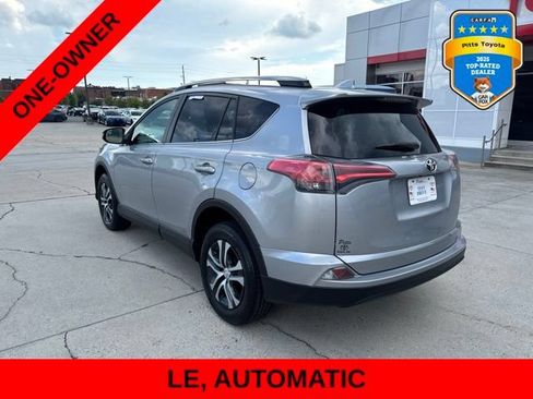 Used 2017 Toyota RAV4 LE FWD image 7