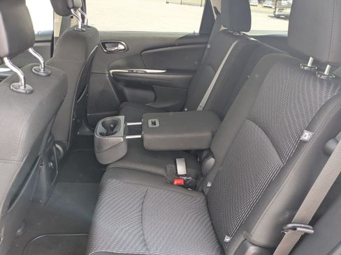 Used 2019 Dodge Journey SE w/ Premium Group FWD image 32