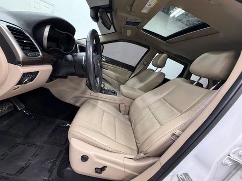 Used 2015 Jeep Grand Cherokee Limited AWD/4WD image 17