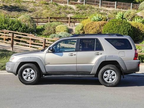Used 2003 Toyota 4Runner SR5 RWD image 3