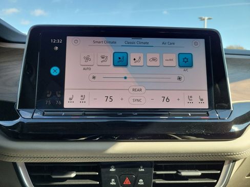 New 2026 Volkswagen Atlas SE image 18