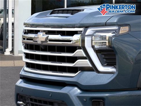 New 2026 Chevrolet Silverado 3500 High Country w/ Technology Package image 13