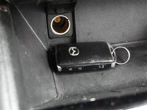 Used 2020 MAZDA CX-5 Touring image 27