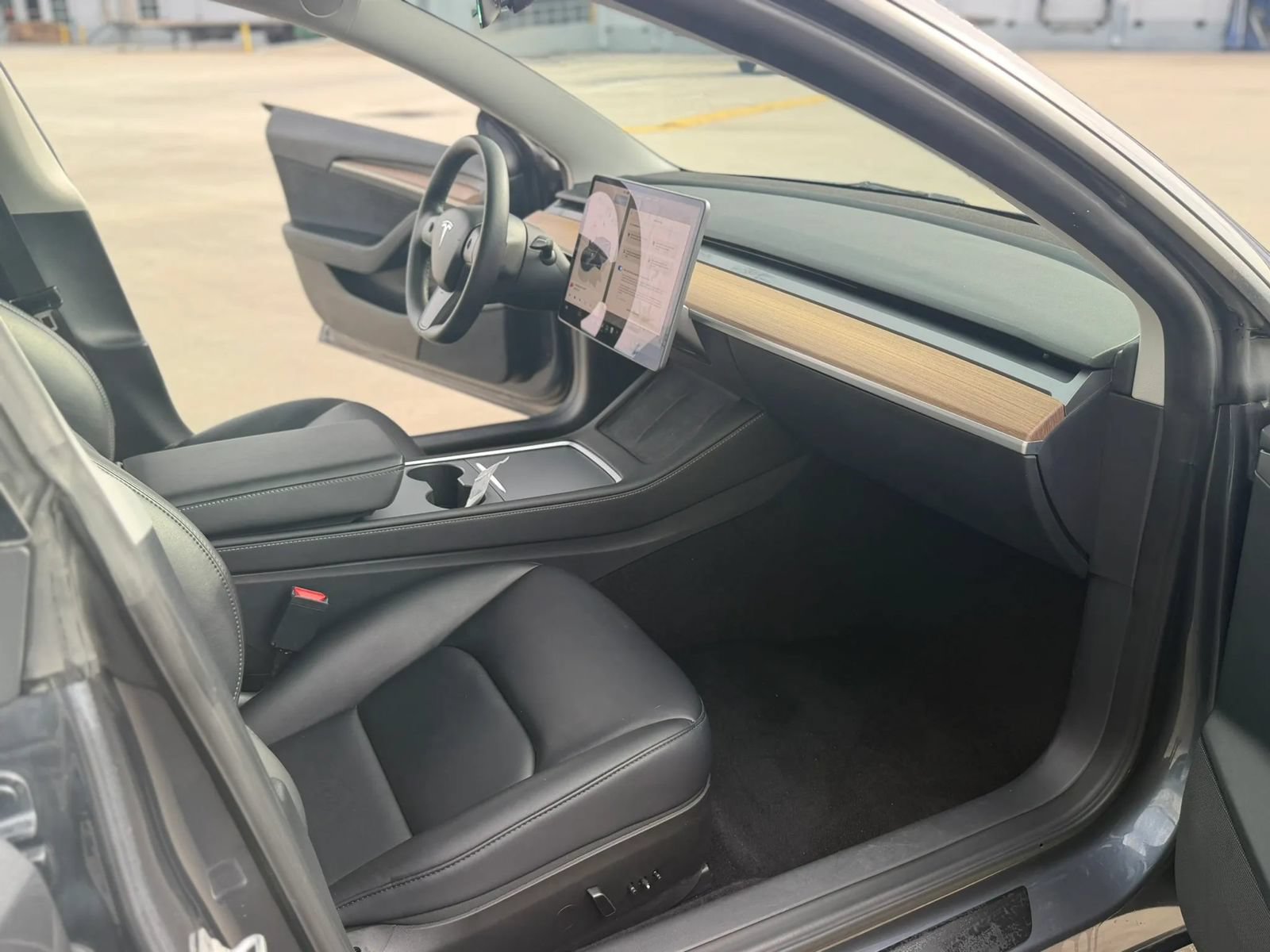 Used 2023 Tesla Model 3 Standard Range RWD image 24