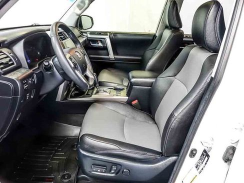 Used 2021 Toyota 4Runner SR5 Premium w/ Moonroof Package AWD/4WD image 12