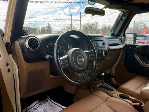 Used 2011 Jeep Wrangler Unlimited Sport image 11