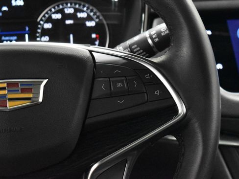 Certified 2025 Cadillac XT5 Premium Luxury w/ LPO, Floor Liner Package image 11