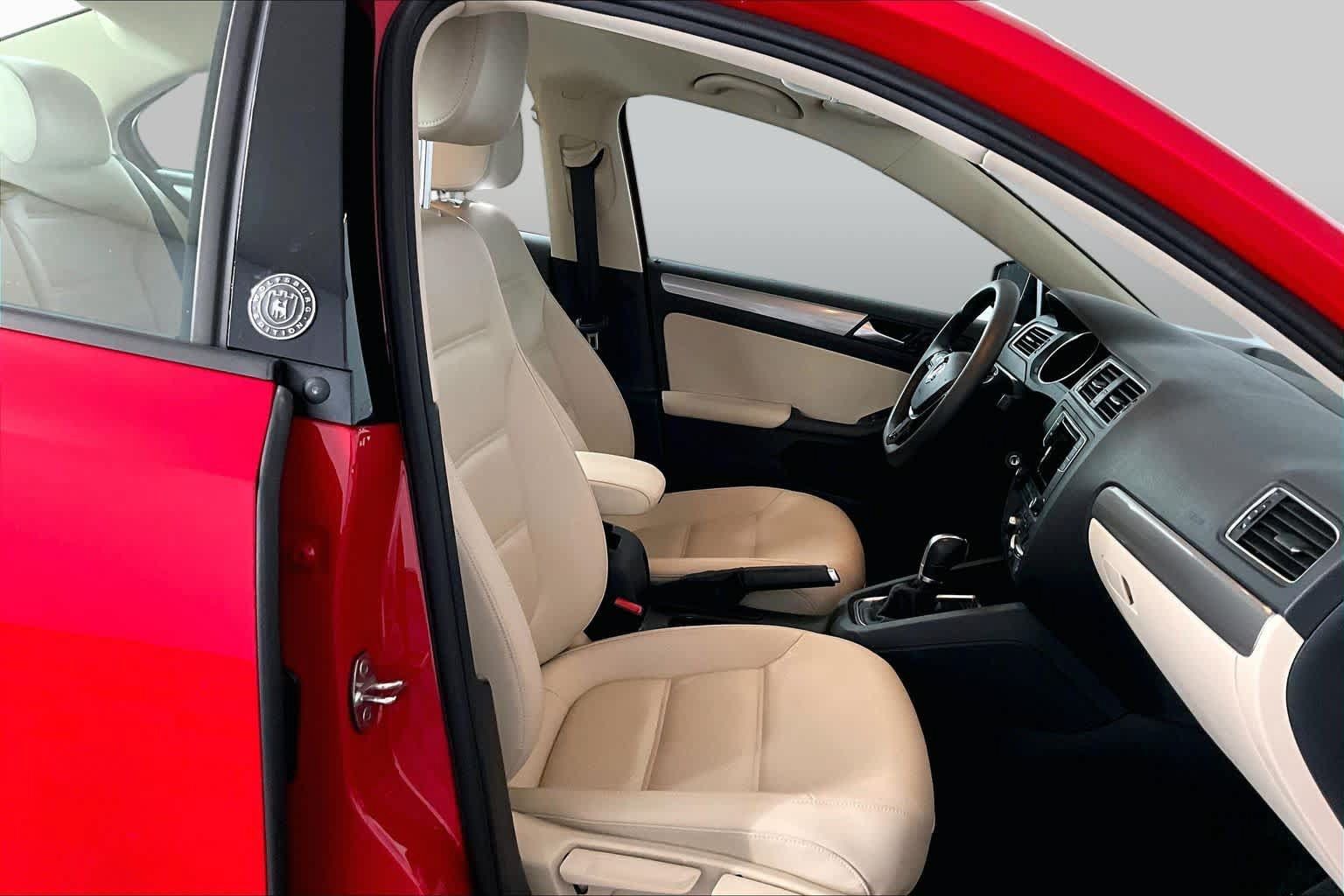 Used 2018 Volkswagen Jetta Wolfsburg Edition FWD image 8