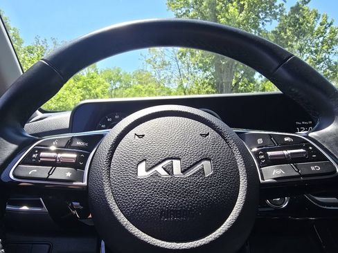 Used 2024 Kia Seltos S AWD/4WD image 29