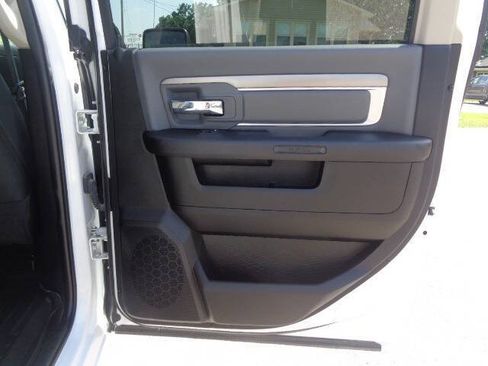 Used 2022 RAM 1500 Classic SLT w/ Electronics Group AWD/4WD image 26