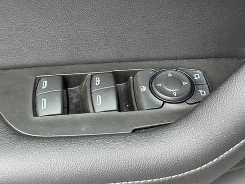 Used 2024 Chevrolet Blazer LT w/ Convenience Package FWD image 21