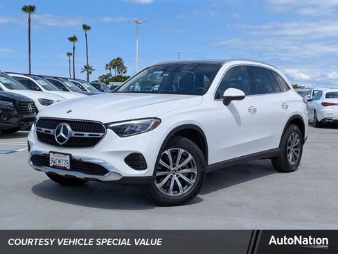 Used 2026 Mercedes-Benz GLC 300 4MATIC image 1