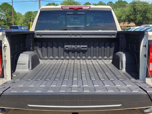 New 2026 GMC Sierra 1500 AT4X AWD/4WD image 9