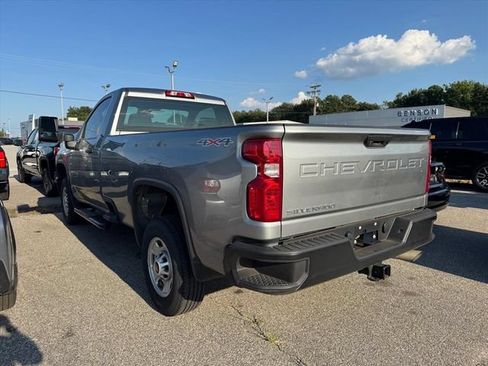 Used 2025 Chevrolet Silverado 2500 W/T AWD/4WD image 2