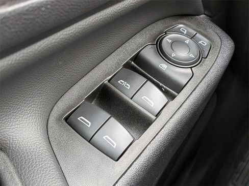 Used 2021 Chevrolet Equinox LT image 24