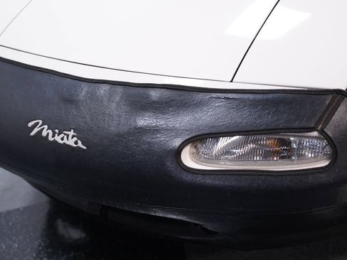 Used 1994 MAZDA MX-5 Miata image 17