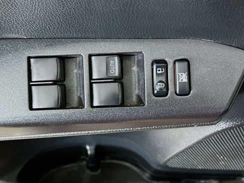 Used 2018 Toyota RAV4 XLE w/ Plus Extra Value Package image 15