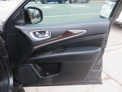 Used 2014 INFINITI QX60 AWD w/ Deluxe Touring Package image 33