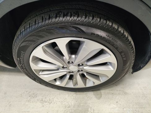 Used 2018 Buick Encore Preferred image 4