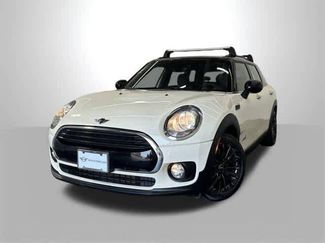 Used 2017 MINI Cooper Clubman ALL4 image 1