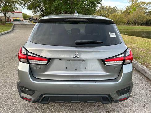 Used 2021 Mitsubishi Outlander Sport SE image 4