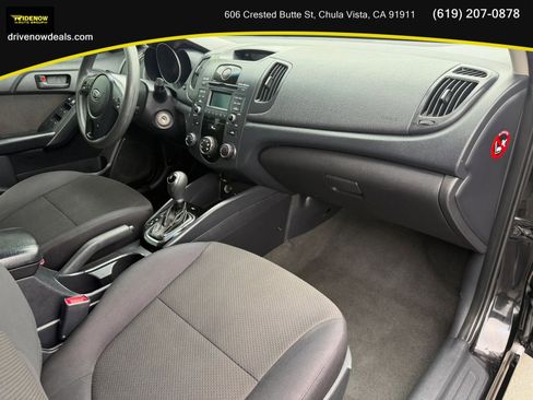 Used 2012 Kia Forte EX FWD image 9