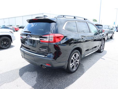 Used 2023 Subaru Ascent Touring AWD/4WD image 4