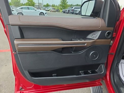 Used 2020 Ford Expedition King Ranch AWD/4WD image 8
