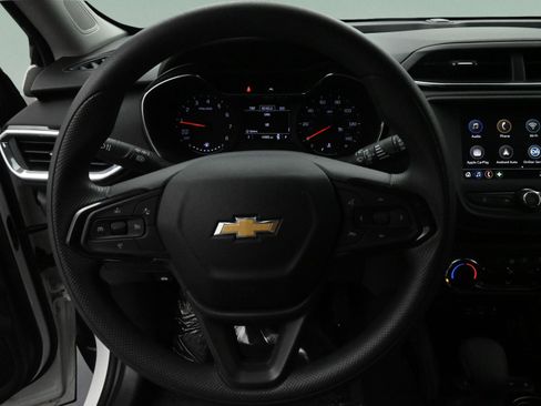 Used 2023 Chevrolet TrailBlazer LT FWD image 19