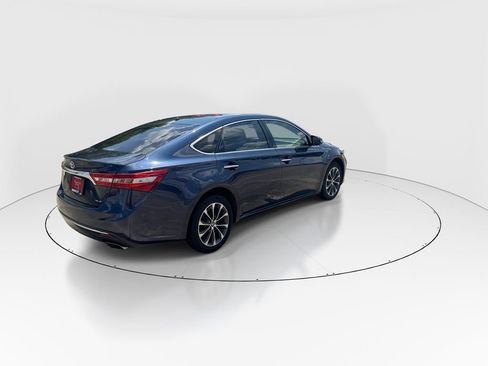 Used 2017 Toyota Avalon XLE Plus FWD image 8